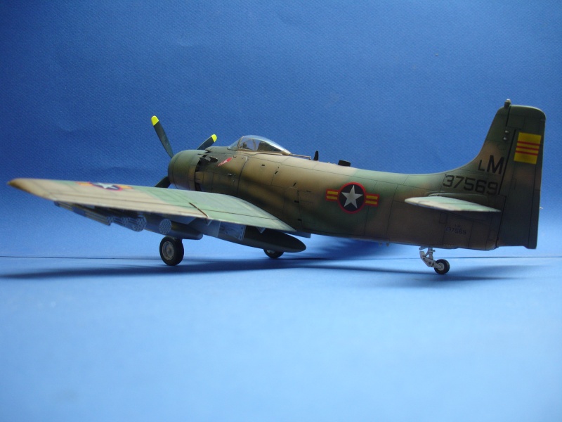 A-1H Skyraider Tamiya, SVNAF 1/48 Dsc00237