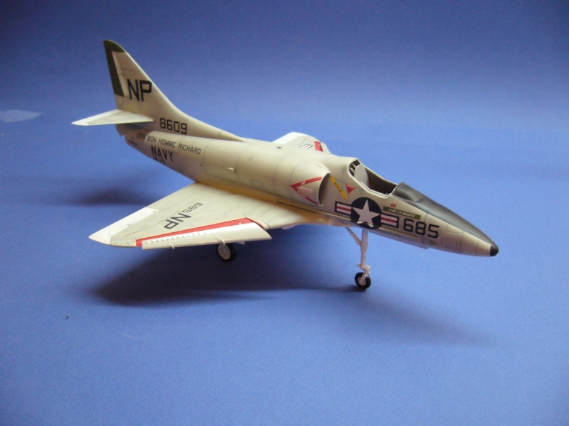 skyhawk - Douglas A-4C Skyhawk Hobbycraft, 1/48 P1030015