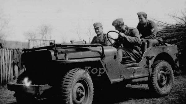 BEUTE PANZER - USA !!! Willys16