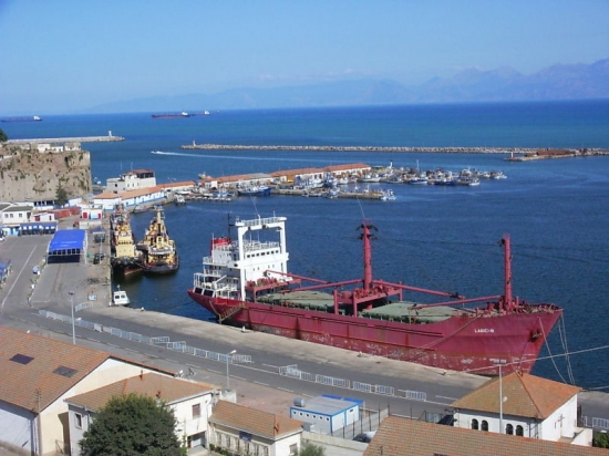 port-ferry-paquebot-villes-bejaia- Port-f10