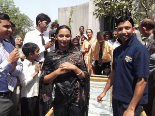 Baptême au Pakistan. 20515611