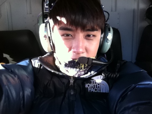 [02.08] Seung Ri joue au pilote. Tumblr10