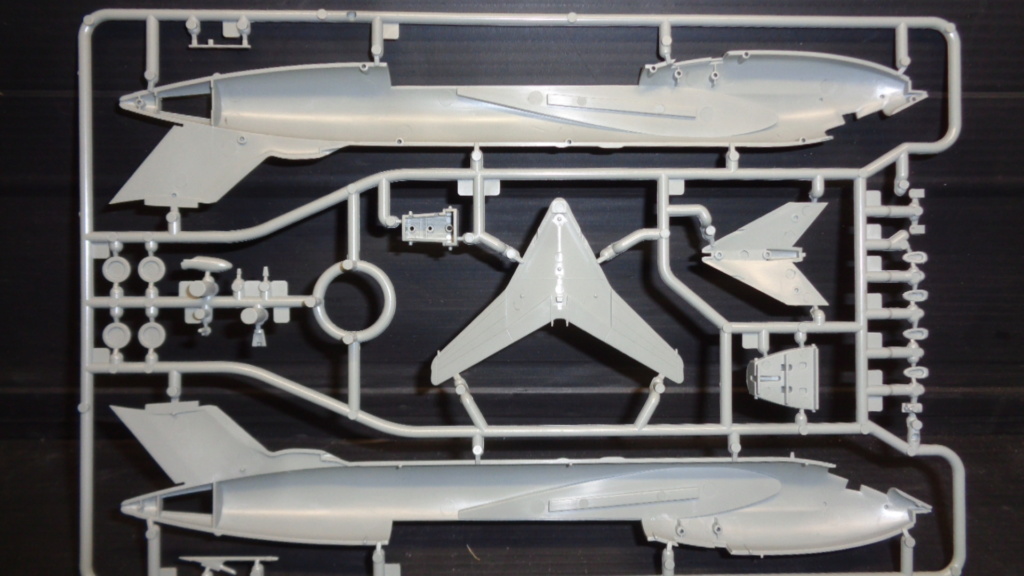 [Great Wall Hobby] Handley-Page Victor B.2 Dsc06129