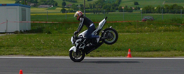 SHOW STUNT POUR HONDA SUISSE P1230110