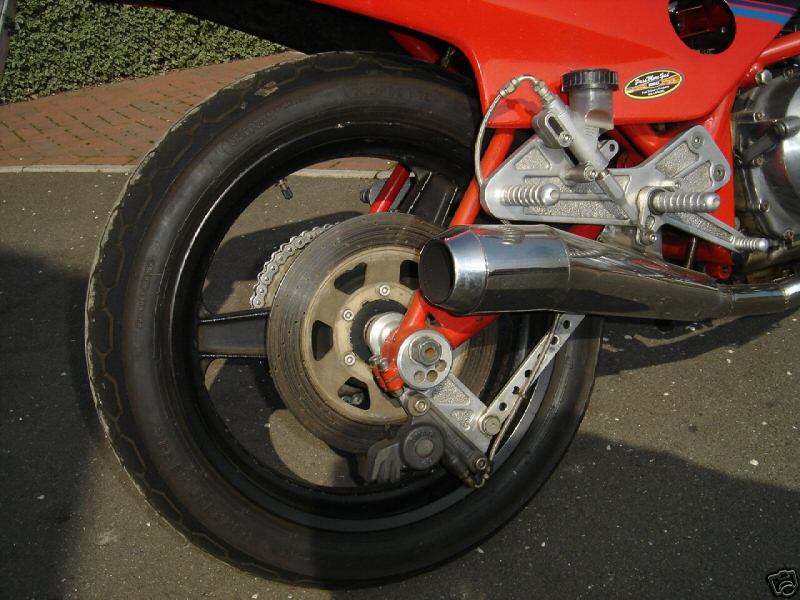 toutes docs ou photo de moto Harris Harris15