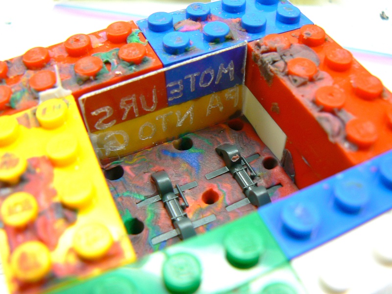 Moulage : Lego et Pâte à modeler… Et le marquage ? P1070623