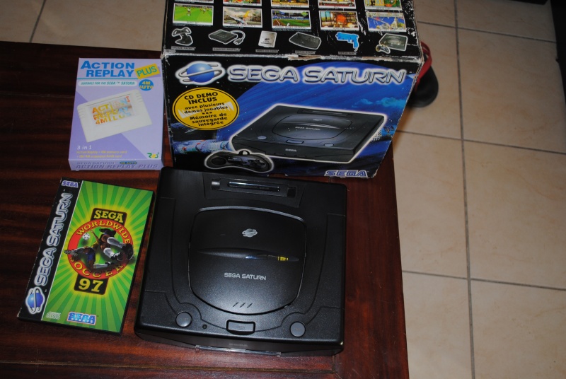 [Ech] Saturn en boite + Action replay plus contre pc engine Dsc_0024