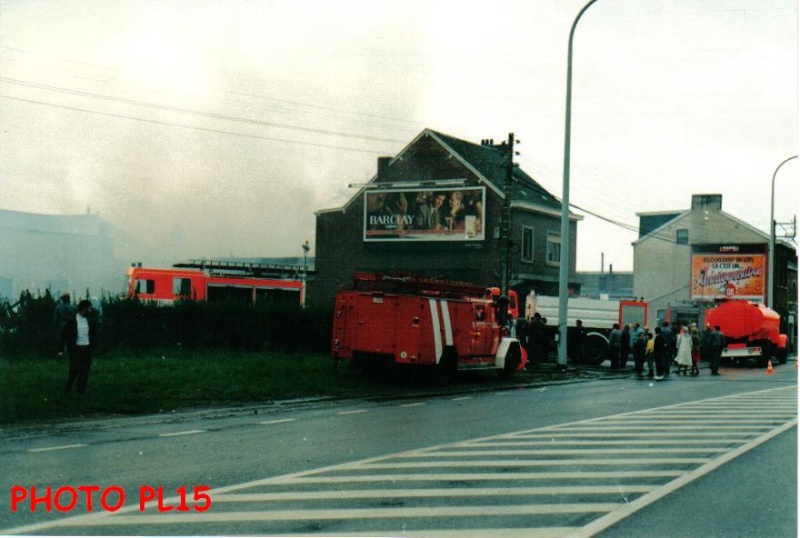 Carrosserie industrielle en feu à Soumagne en 198? (photos) Secour32