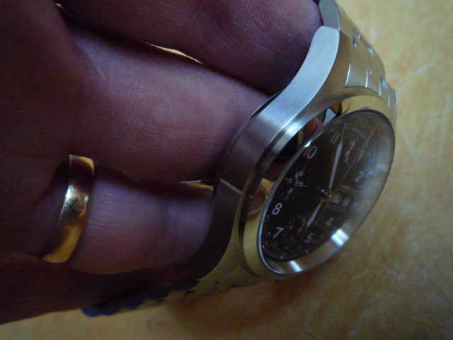 La taille des boîtiers de nos montres. P1030510
