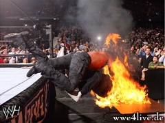 Steve Austin vs Edge vs Chris Benoit Edge_s10