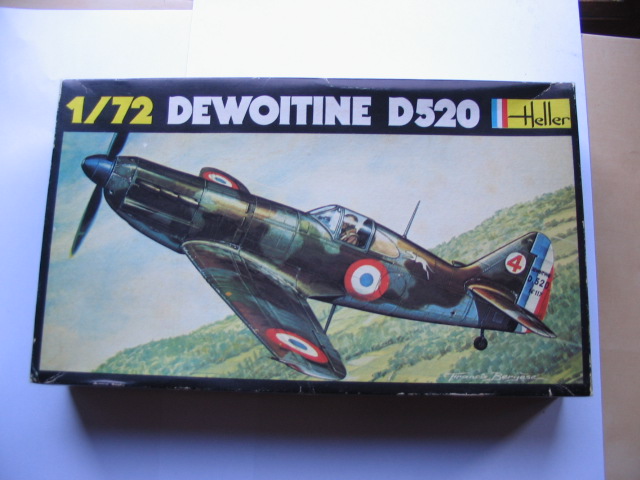 Dewoitine D520 [Heller] 1/72 (VINTAGE) Img_3423