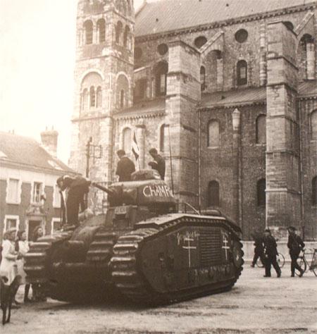 paris - Libération de Paris Vehicu12