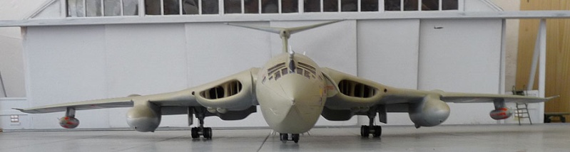 MATCHBOX] Handley Page Victor K2 1/72 Victor11