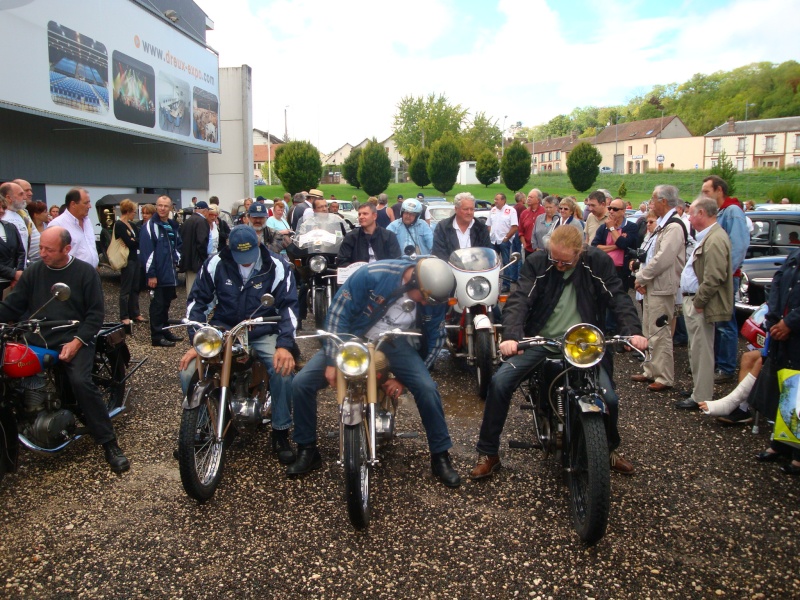 Rétro Mobil Club de Dreux le 11/09/11au Parc des Expositions Dsc01774