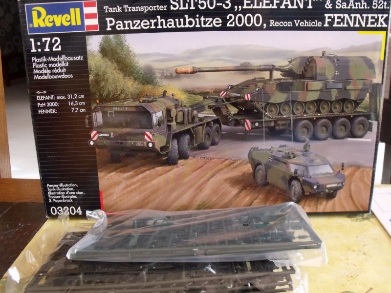 REVELL 1/72 SLT50-3 " ELEFANT " ET Sa aNH.52 T , avec le Panzerhaubitze 2000 et le Fennek dans la même boite 001dsc10