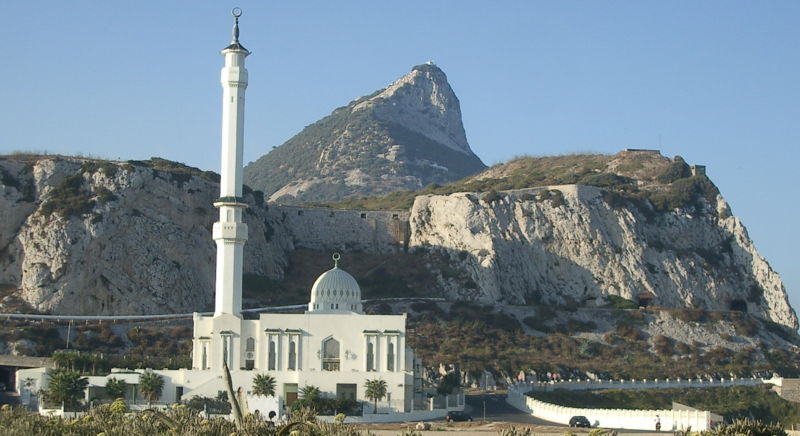 le thème du mois mai:  Mosquées et Eglises 800px-10