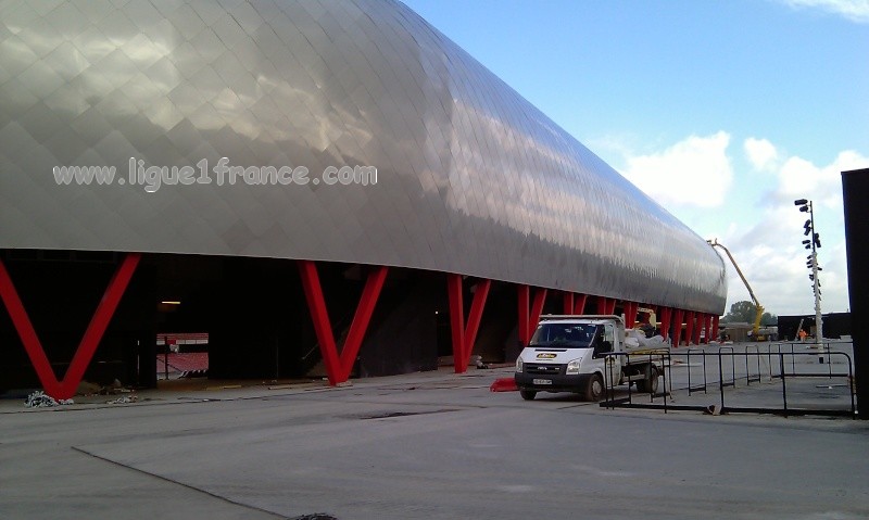 Photo et une video du nouveau stade de Valencienne. Imag0112