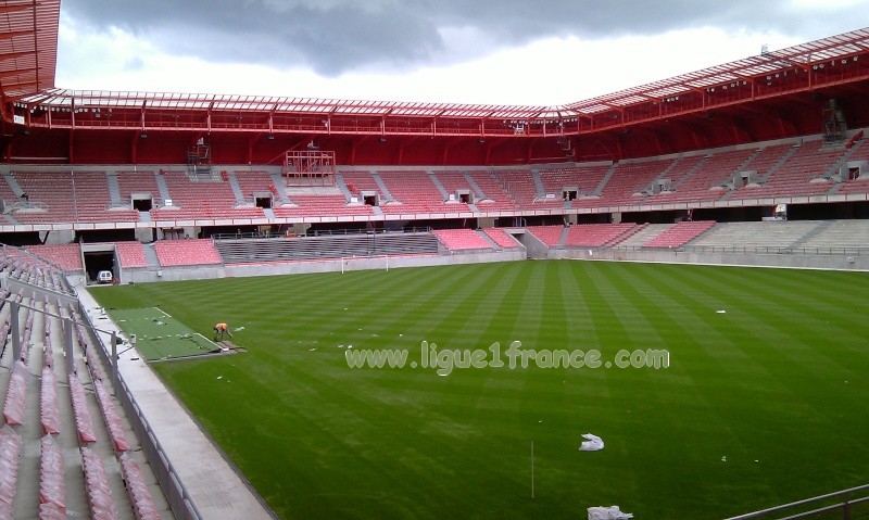 Photo et une video du nouveau stade de Valencienne. Imag0114