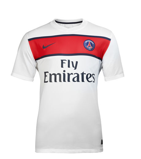 Les nouveaux maillots du PSG Mailot11