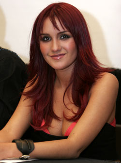 Dulce Maria-slike - Page 4 Pa_dul18