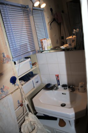 mini salle de bain chez uranie : changement de lavabo et nouvelle déco help ! Sdb310