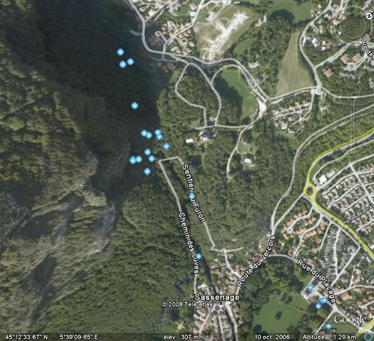 Les grottes du Monde illustrées avec Google Earth - Page 2 Cuves_11