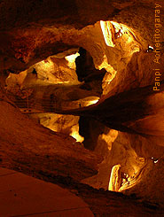 Les grottes du Monde illustrées avec Google Earth - Page 2 Img210