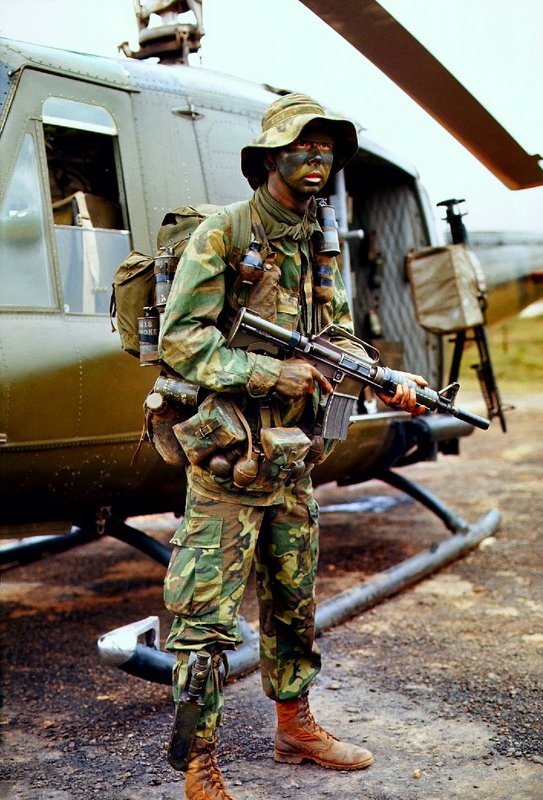 XM177E1 (Colt Model 609) - AR-15 Commando Xm177e18
