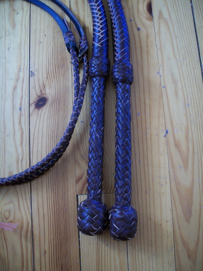 6ft COWHIDE BULLWHIP PAIR 100_5011