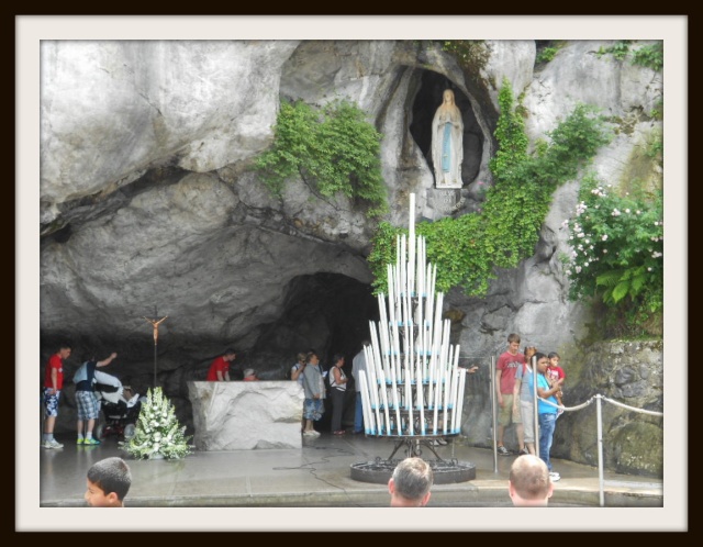 Ce samedi, OmbreBlanche était à Lourdes ... Lourde12