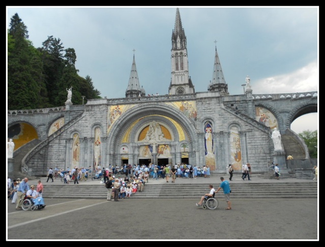 Ce samedi, OmbreBlanche était à Lourdes ... Lourde15