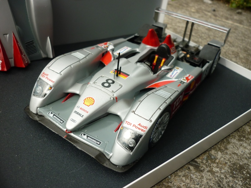 audi R10 tdi  1/24 de chez revell - Page 4 Audi_r21