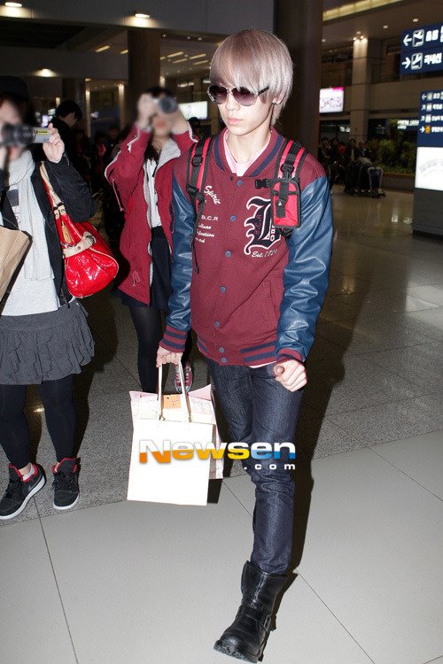 [09.04.2012] TEEN TOP à l'aéroport d'Incheon 52991110