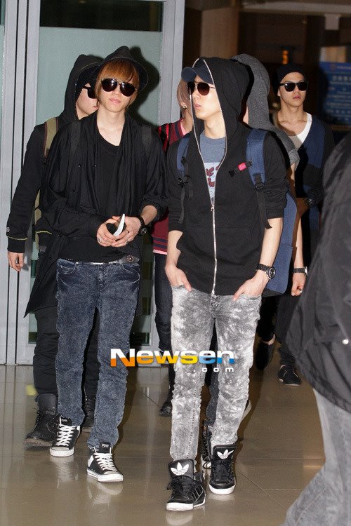 [09.04.2012] TEEN TOP à l'aéroport d'Incheon 54643810