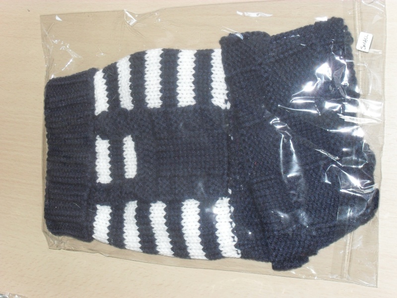 Navy & White Knitted Jumper- SIZE 27CM - KISSIBOO Auctio10
