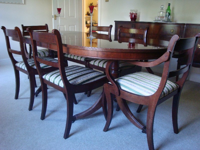 Dining room furniture needs new home Dsc08112