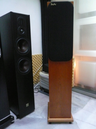 ProAc D28 speakers (used) P111