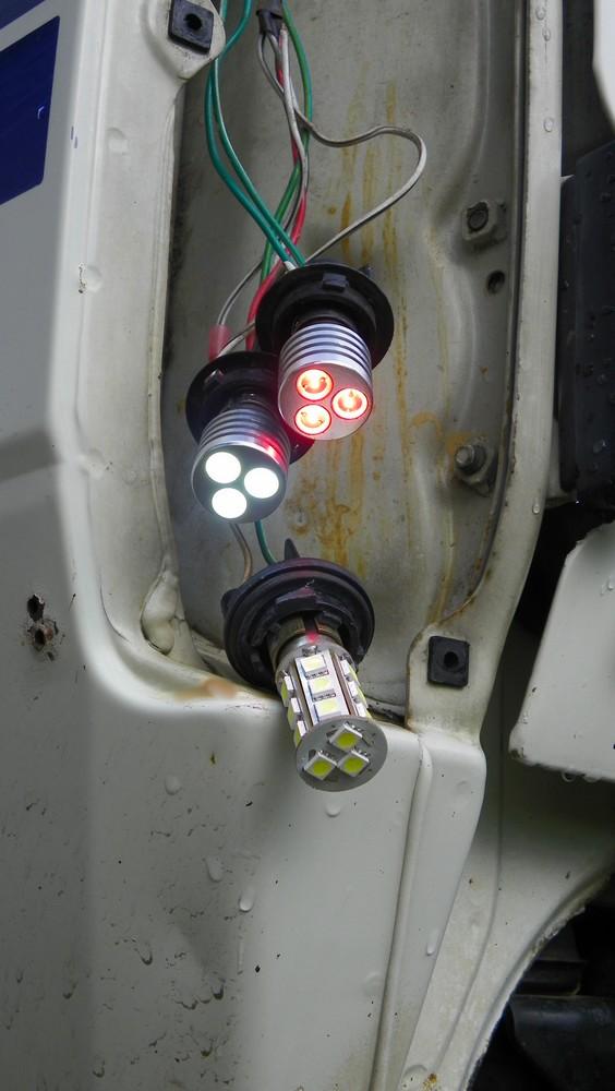 [Eclairage] des LED sur nos vieux Toy 430_0020