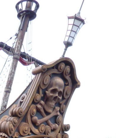 Captain Hook's Pirate Ship devient Pirate Galleon (Galion Pirate) - Réhabilitation [Adventureland - 2011-2012] - Page 30 Gallio10