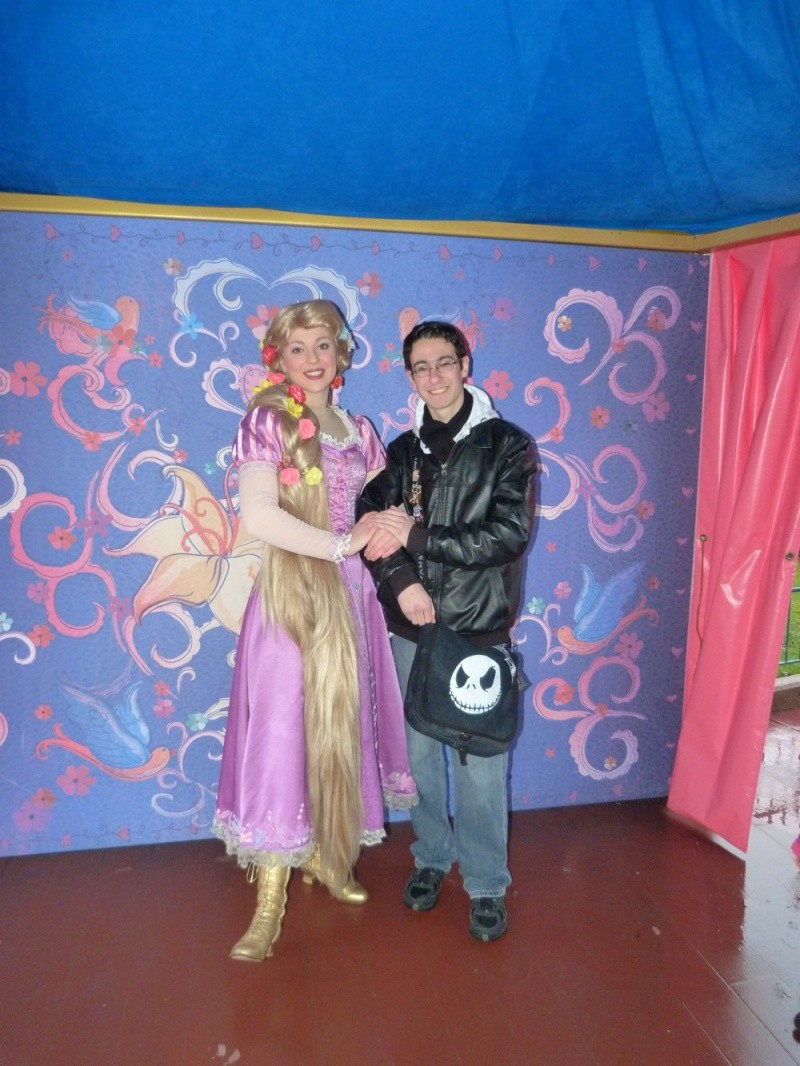 Photos avec les Personnages Disney - Page 10 P1080622