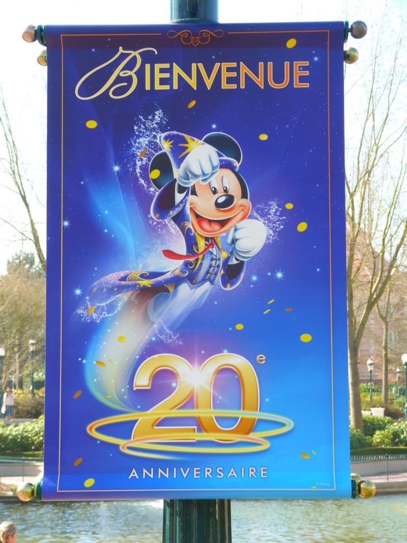 20ème Anniversaire de Disneyland Paris (à partir du 1er avril 2012) - Page 37 P1110627