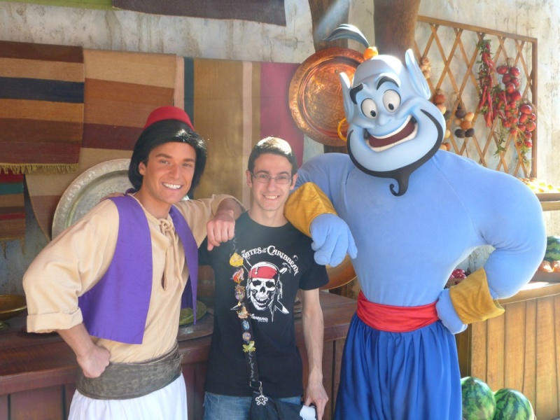 Photos avec les Personnages Disney - Page 16 P1120429