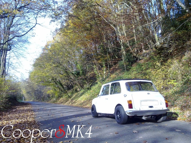 A newcomer, CooperSMK4 et sa Austin mini Cooper S MK4 Mini_b13