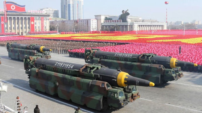Северная Корея показала новую межконтинентальную баллистическую ракету 1f940310