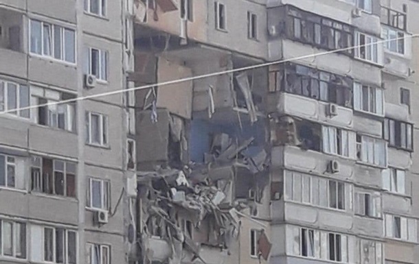Взрыв в Киеве: обвалилось несколько квартир 25153310