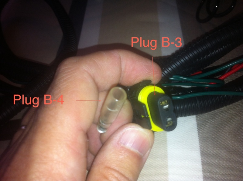 Howto : Comment monter des phares xnons (type ACA) Plugsb11