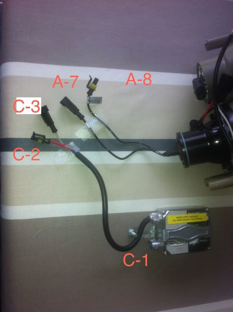 Howto : Comment monter des phares xnons (type ACA) Plugsc11