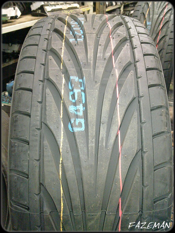 Quel est votre marque de pneu ?  - Page 3 20111106