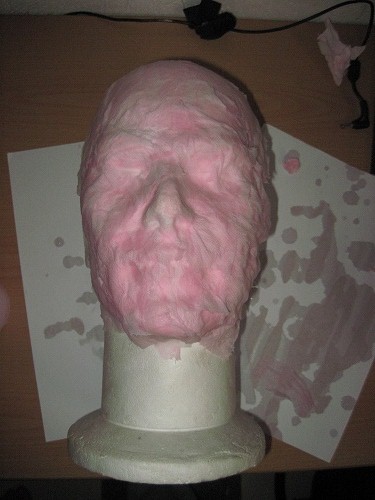 Essai de réalisation d'un masque de zombie Img_2910