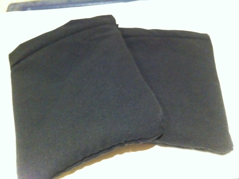 sacs a étriers noirs rembourrés de laine (reservées a El Duende) Img_0122